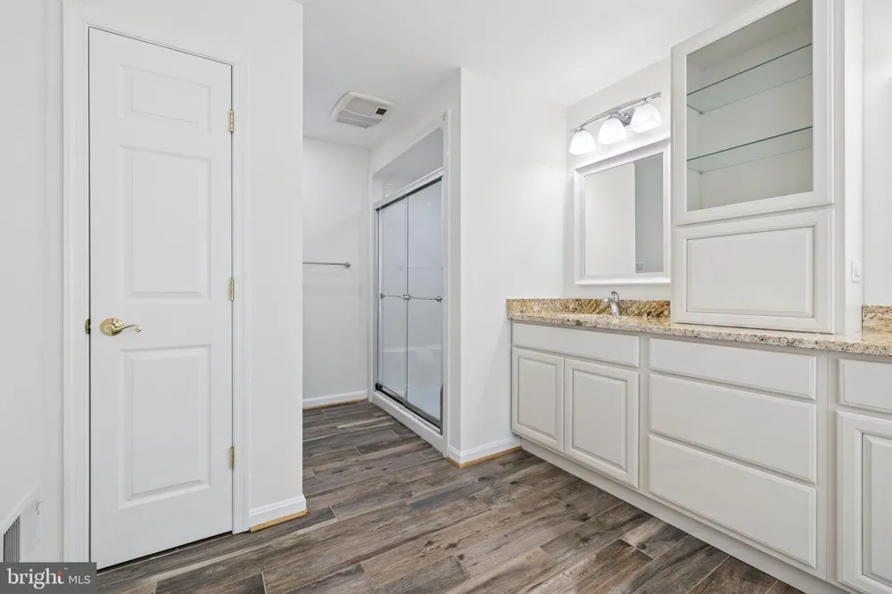 5871 PAINE RUN PL Manassas, VA 20112