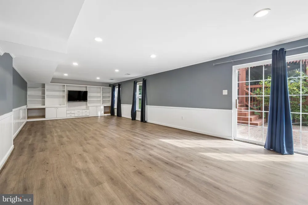 5871 PAINE RUN PL Manassas, VA 20112