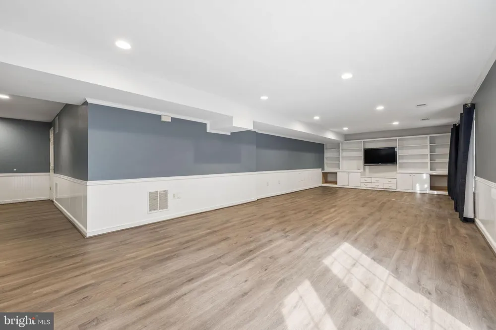 5871 PAINE RUN PL Manassas, VA 20112