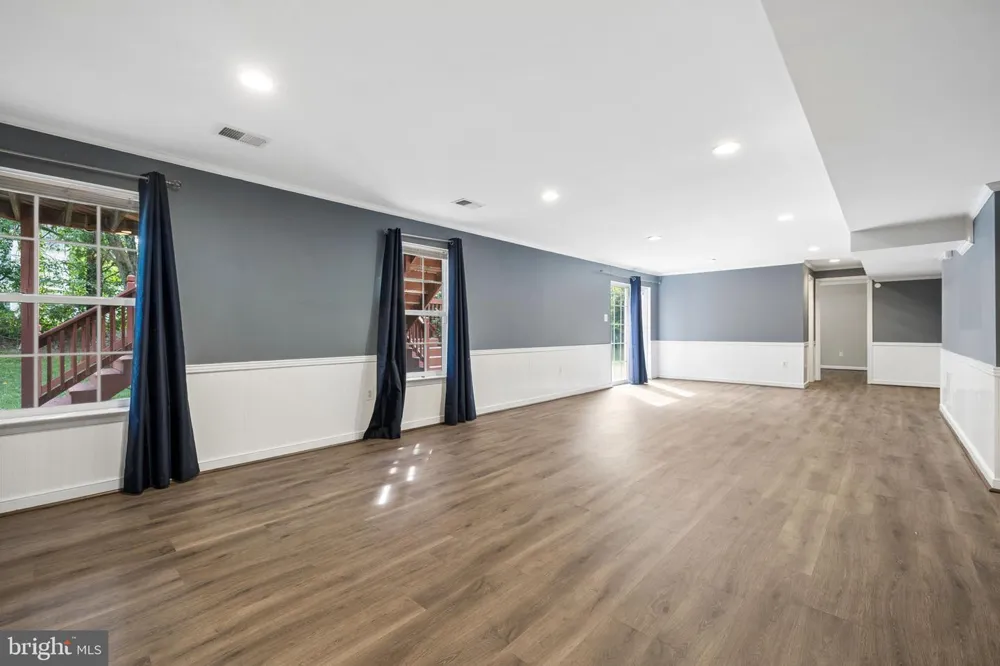 5871 PAINE RUN PL Manassas, VA 20112