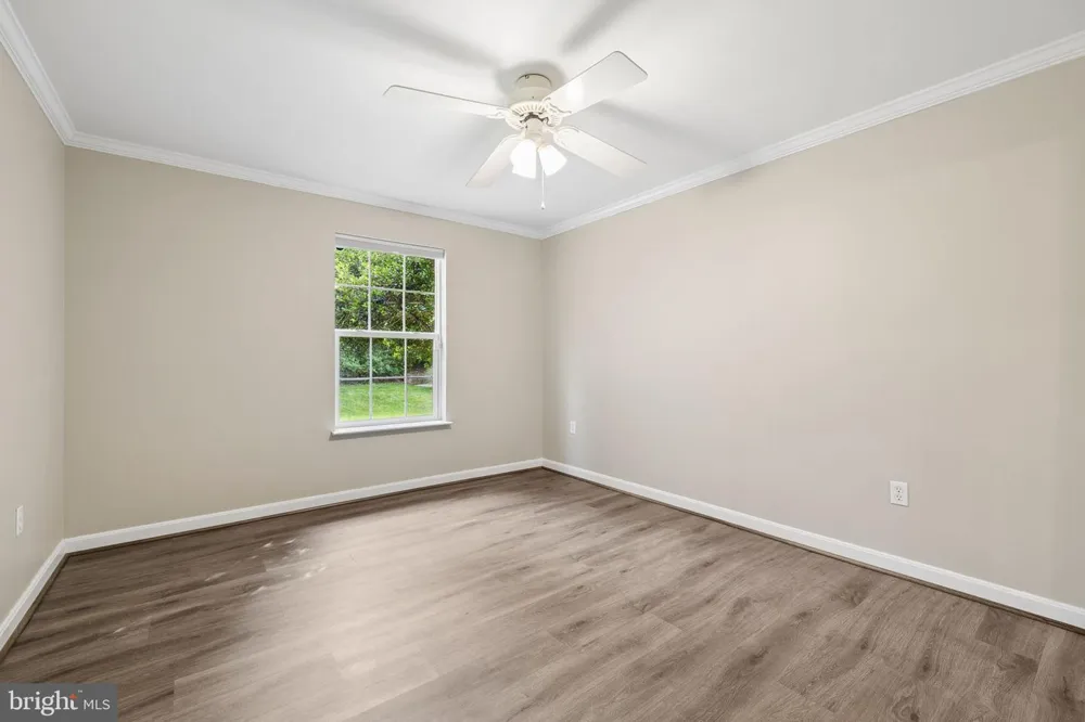 5871 PAINE RUN PL Manassas, VA 20112