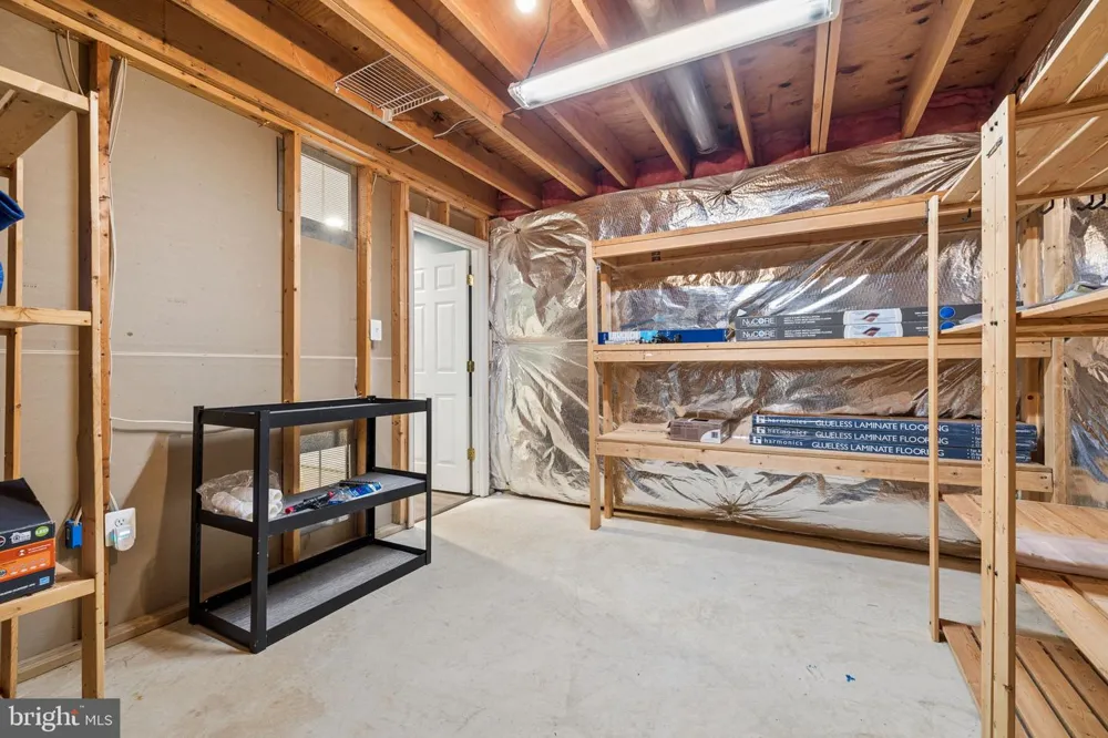 5871 PAINE RUN PL Manassas, VA 20112