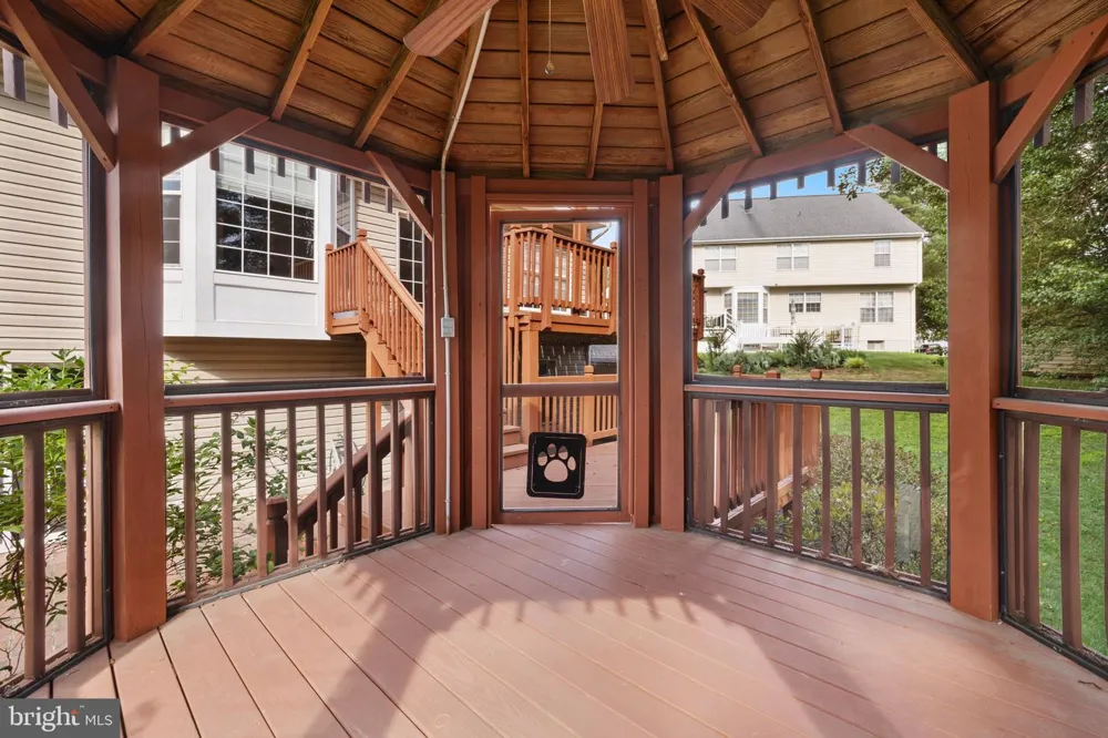 5871 PAINE RUN PL Manassas, VA 20112