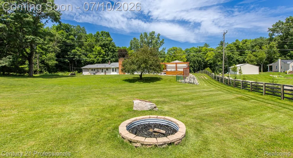 1790 Kent Road Brandon Charter Township, MI 48462
