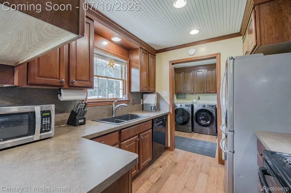 1790 Kent Road Brandon Charter Township, MI 48462
