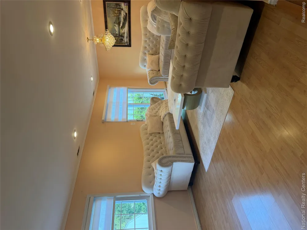 39392 Owendale Drive Sterling Heights City, MI 48310