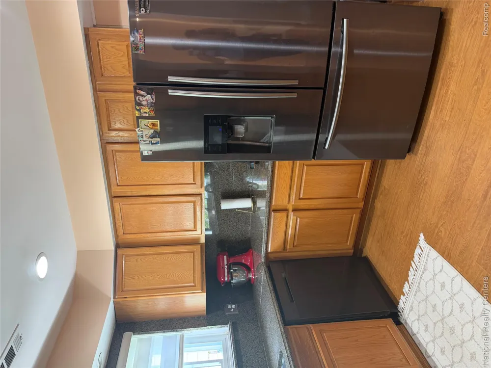 39392 Owendale Drive Sterling Heights City, MI 48310
