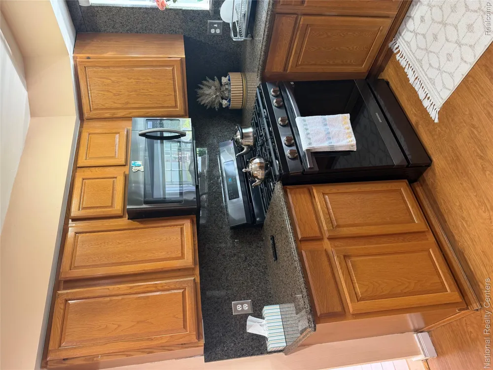 39392 Owendale Drive Sterling Heights City, MI 48310
