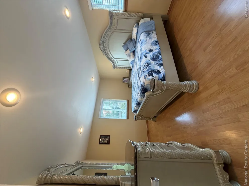 39392 Owendale Drive Sterling Heights City, MI 48310