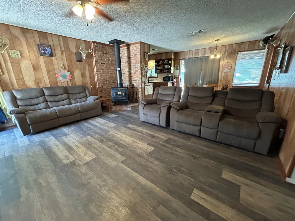 68 County Road 517 Goldthwaite, TX 76844