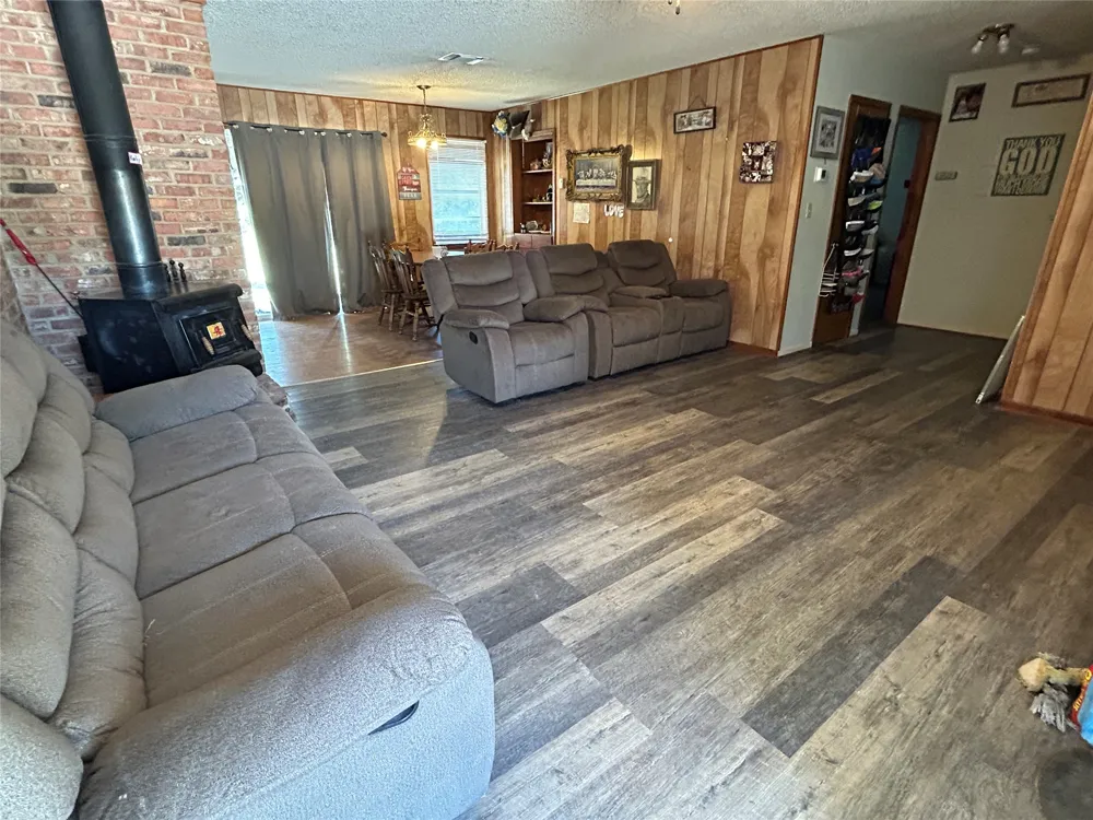 68 County Road 517 Goldthwaite, TX 76844