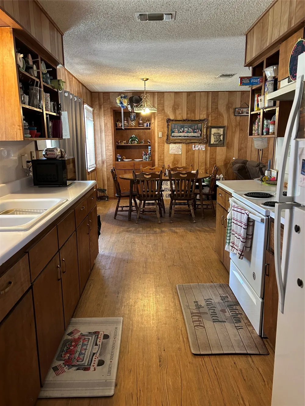 68 County Road 517 Goldthwaite, TX 76844