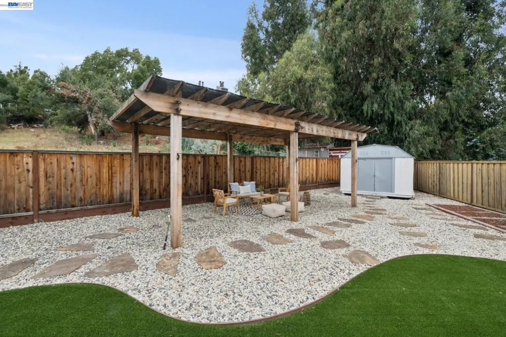 21112 Tyee Ct Castro Valley, CA 94546