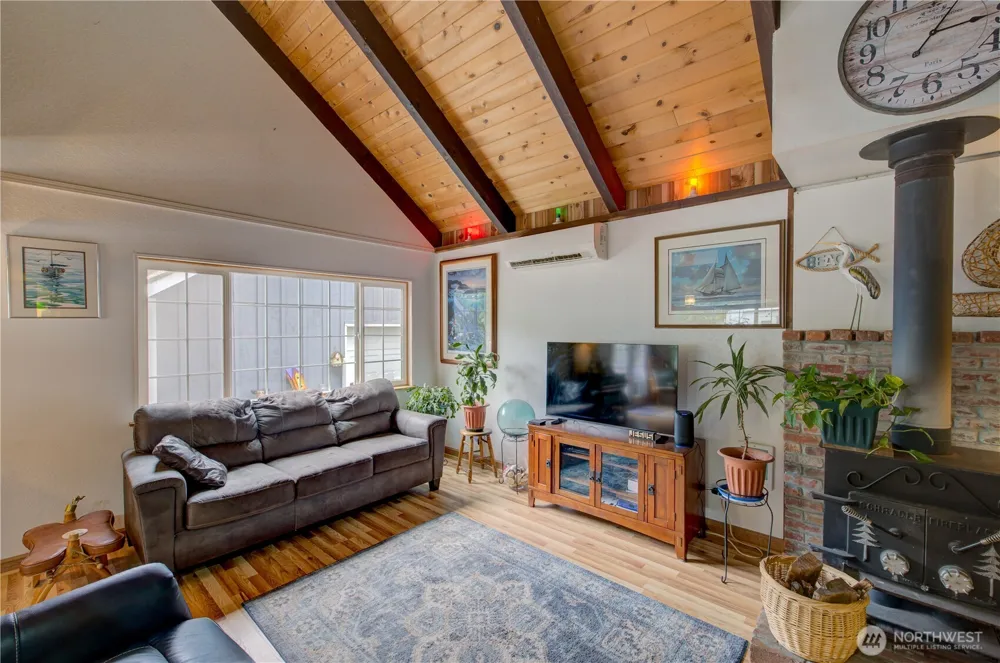 29612 M PLACE Ocean Park, WA 98640