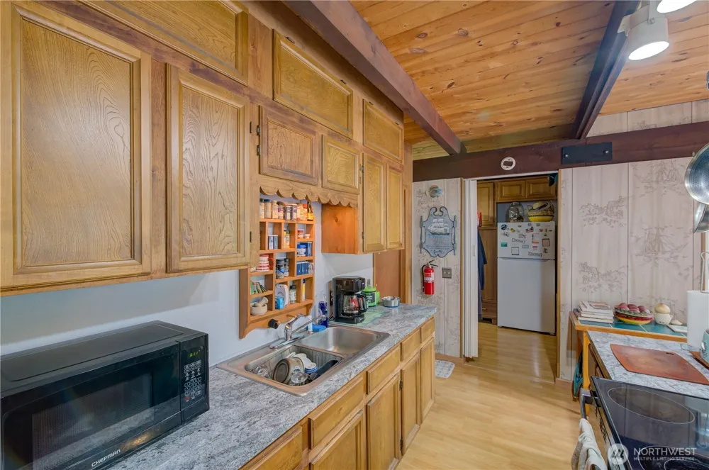 29612 M PLACE Ocean Park, WA 98640