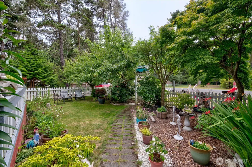 29612 M PLACE Ocean Park, WA 98640