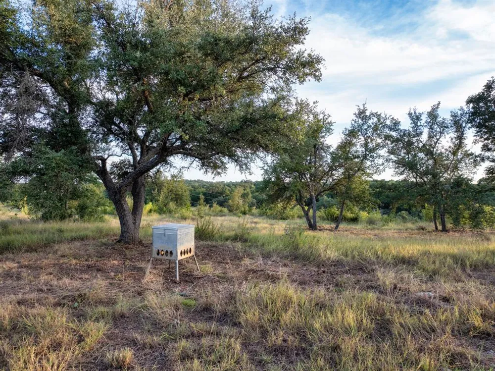 7275 Creek Road Dripping Springs, TX 78620