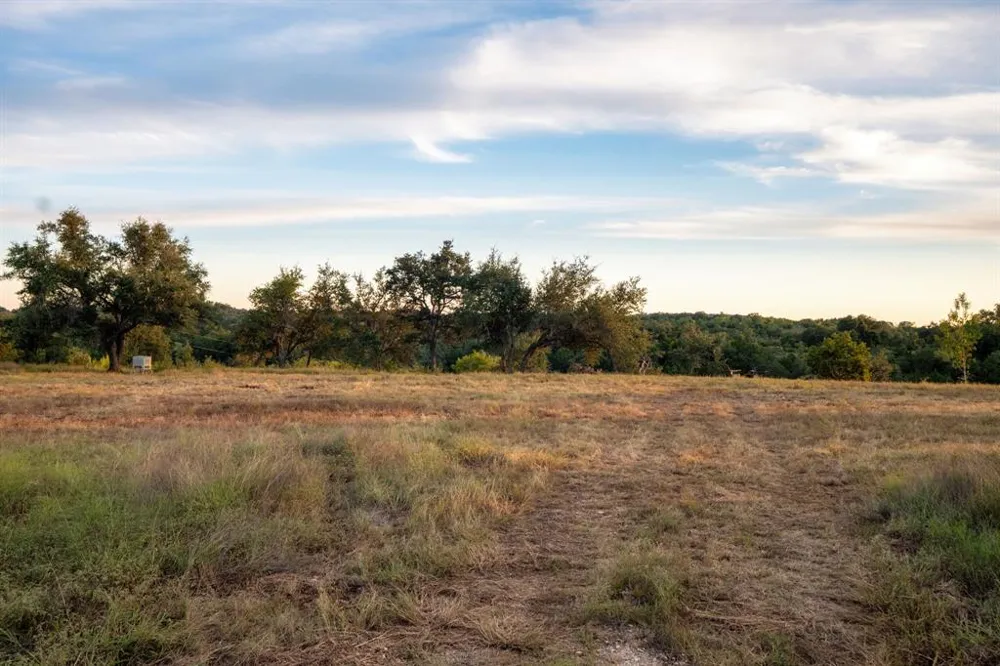 7275 Creek Road Dripping Springs, TX 78620