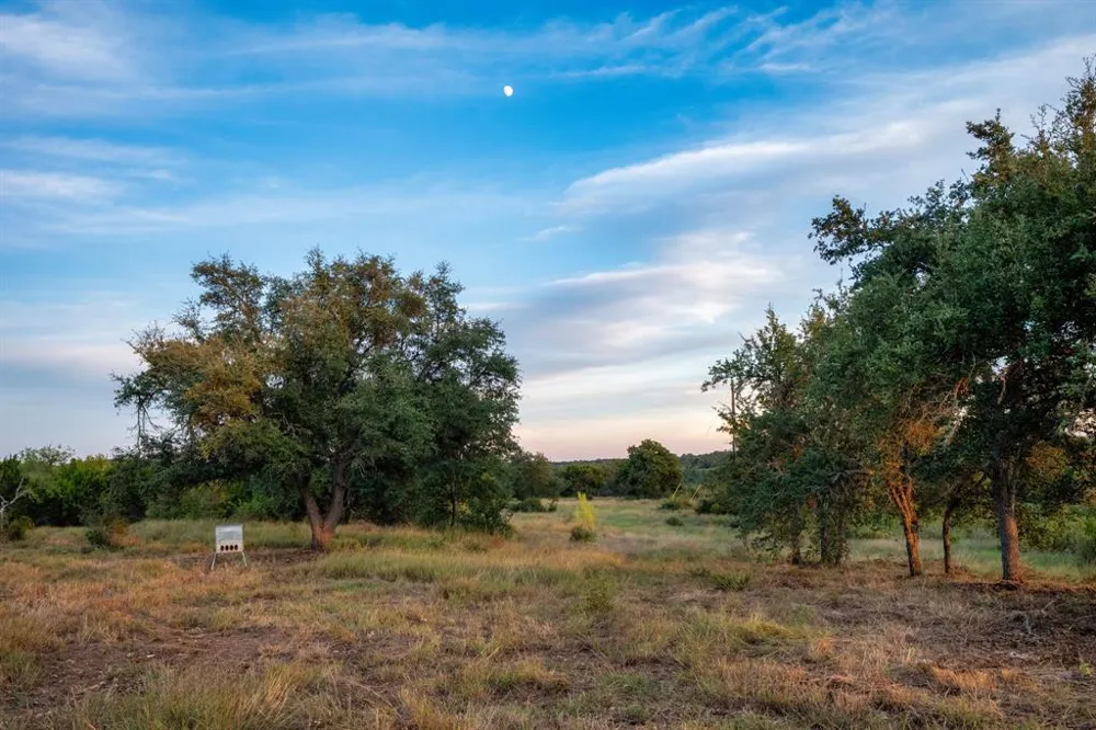 7275 Creek Road Dripping Springs, TX 78620