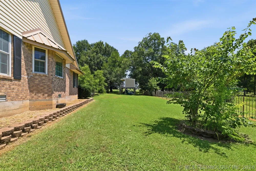 2464 S Roberta Road Durant, OK 74701