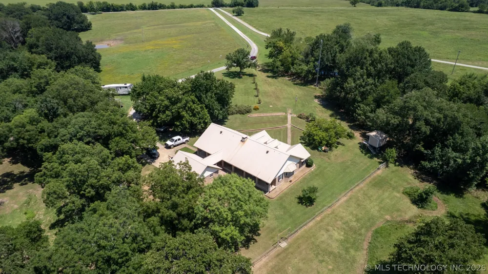 2464 S Roberta Road Durant, OK 74701