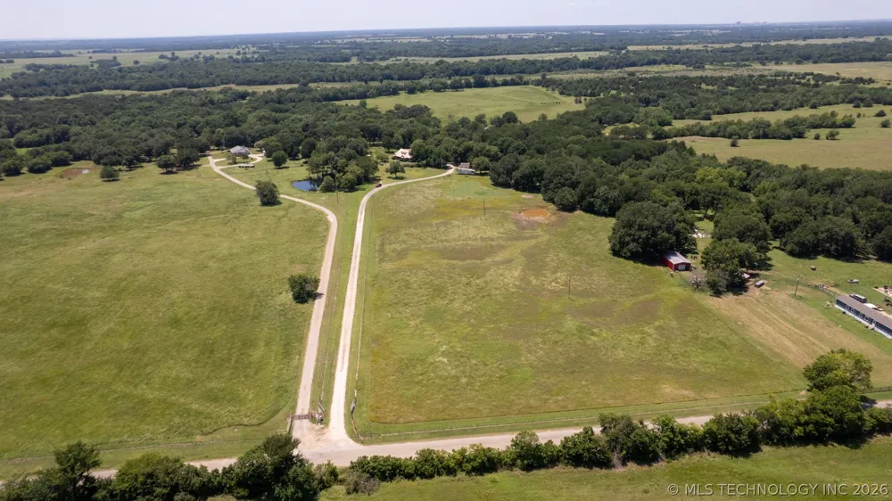 2464 S Roberta Road Durant, OK 74701