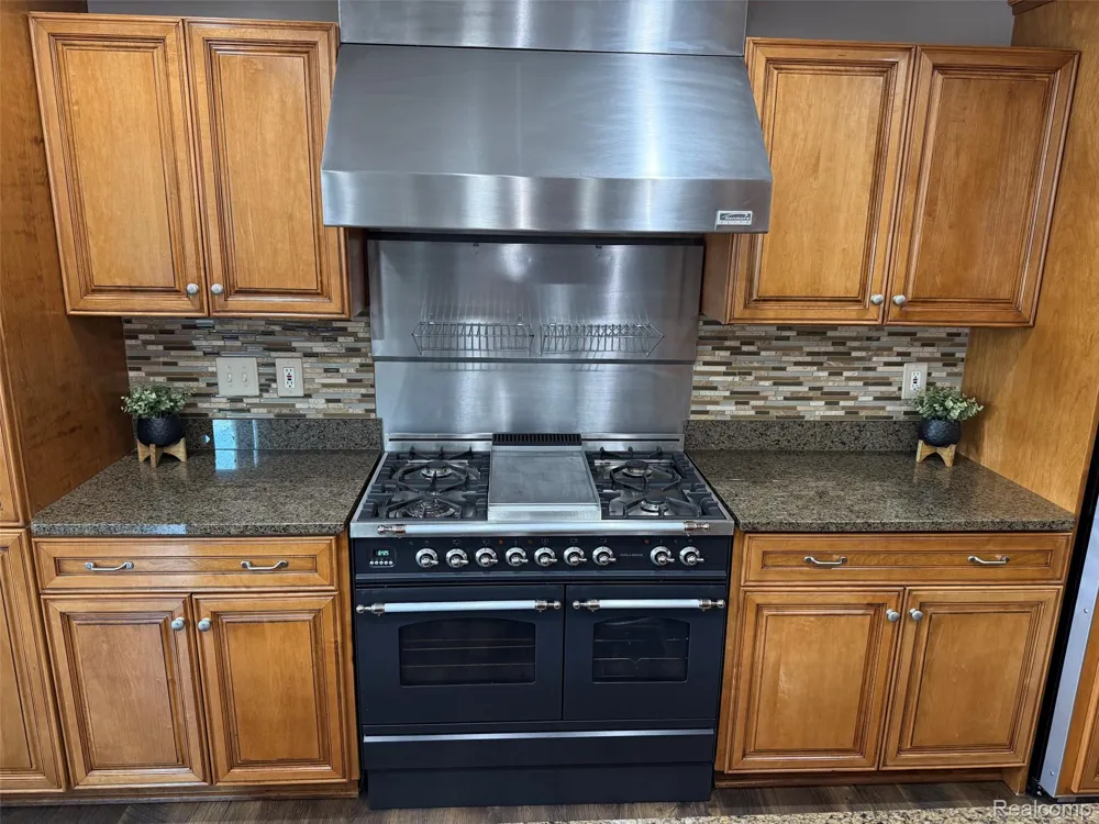 16118 Jeff Court Watertown Charter Township, MI 48837