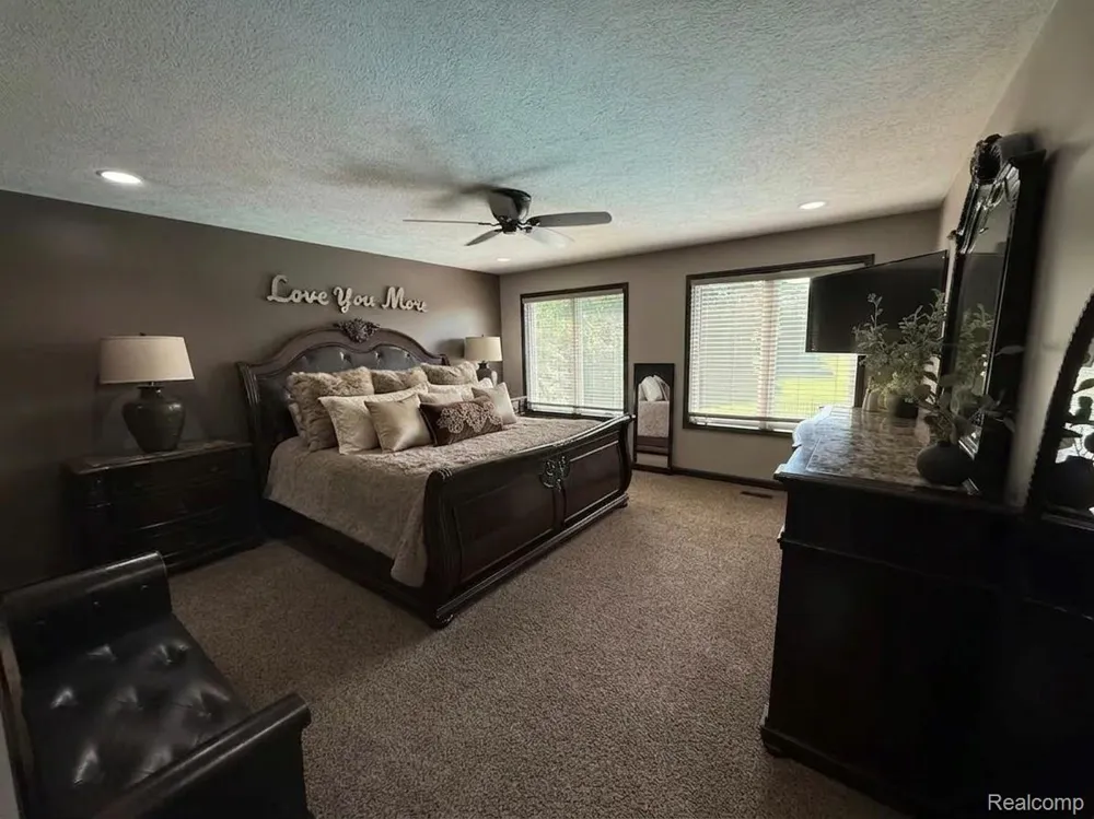 16118 Jeff Court Watertown Charter Township, MI 48837
