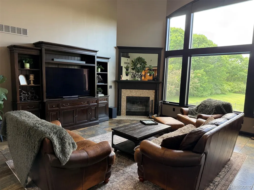 16118 Jeff Court Watertown Charter Township, MI 48837
