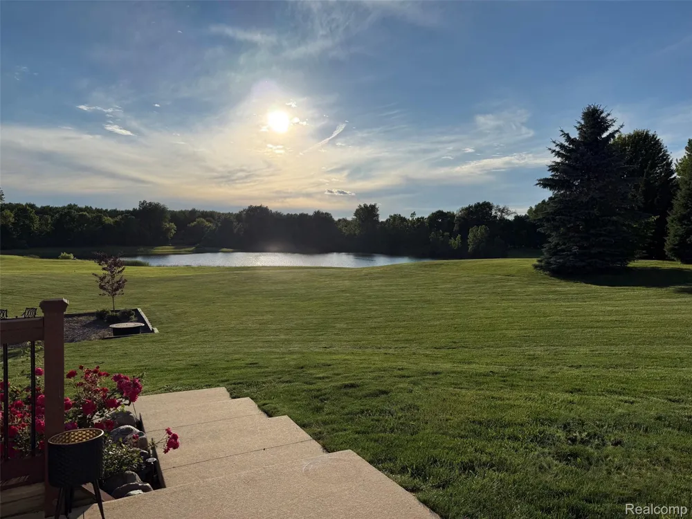 16118 Jeff Court Watertown Charter Township, MI 48837