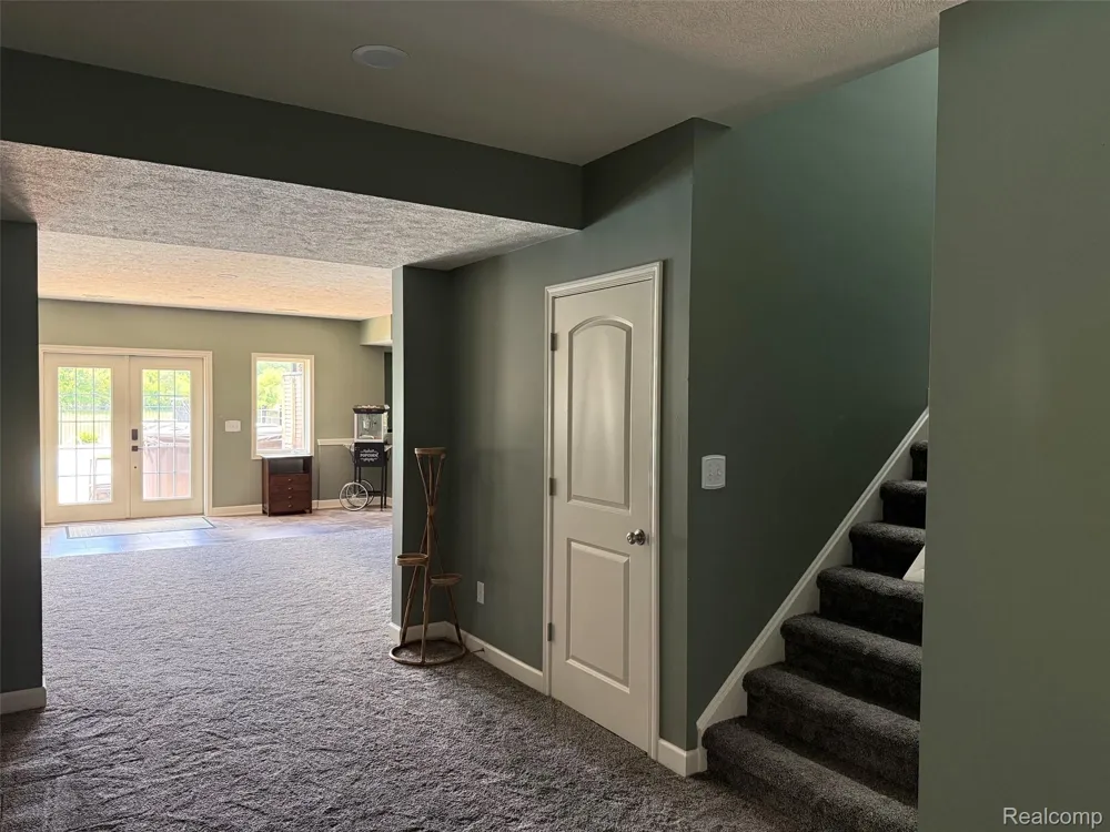 16118 Jeff Court Watertown Charter Township, MI 48837