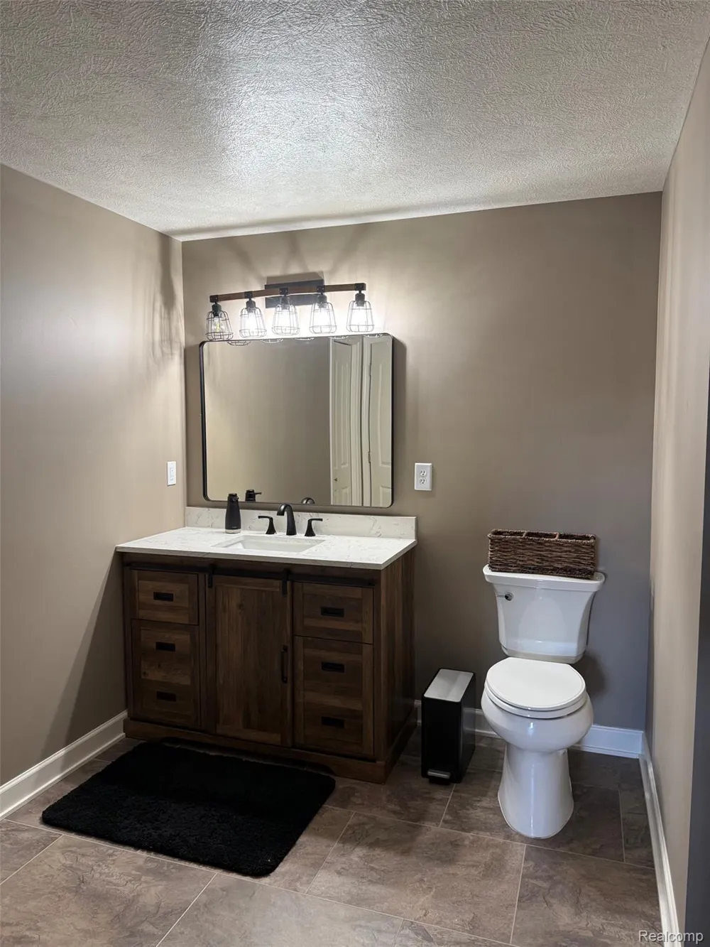 16118 Jeff Court Watertown Charter Township, MI 48837