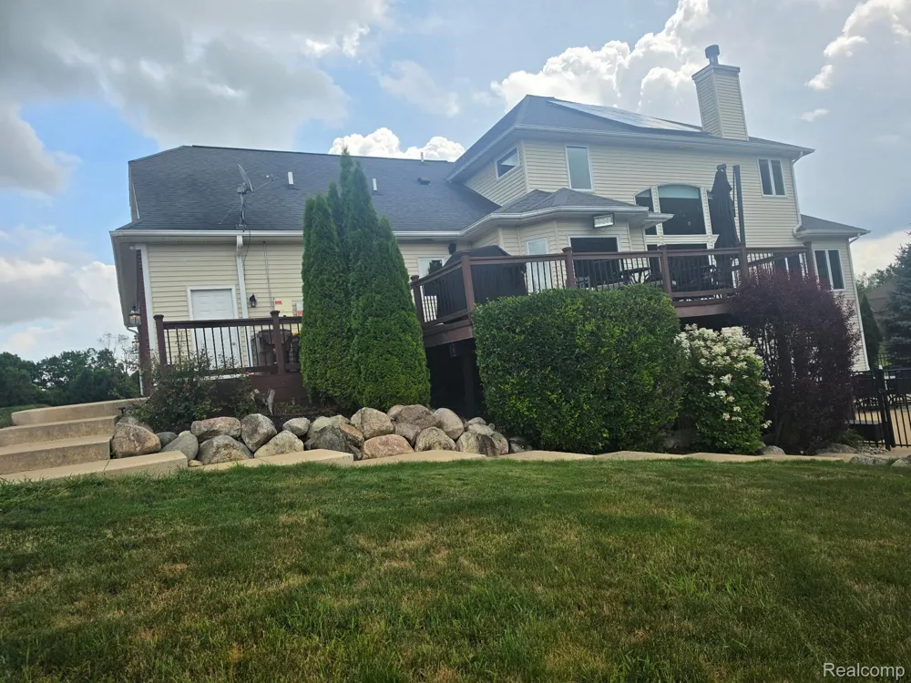 16118 Jeff Court Watertown Charter Township, MI 48837