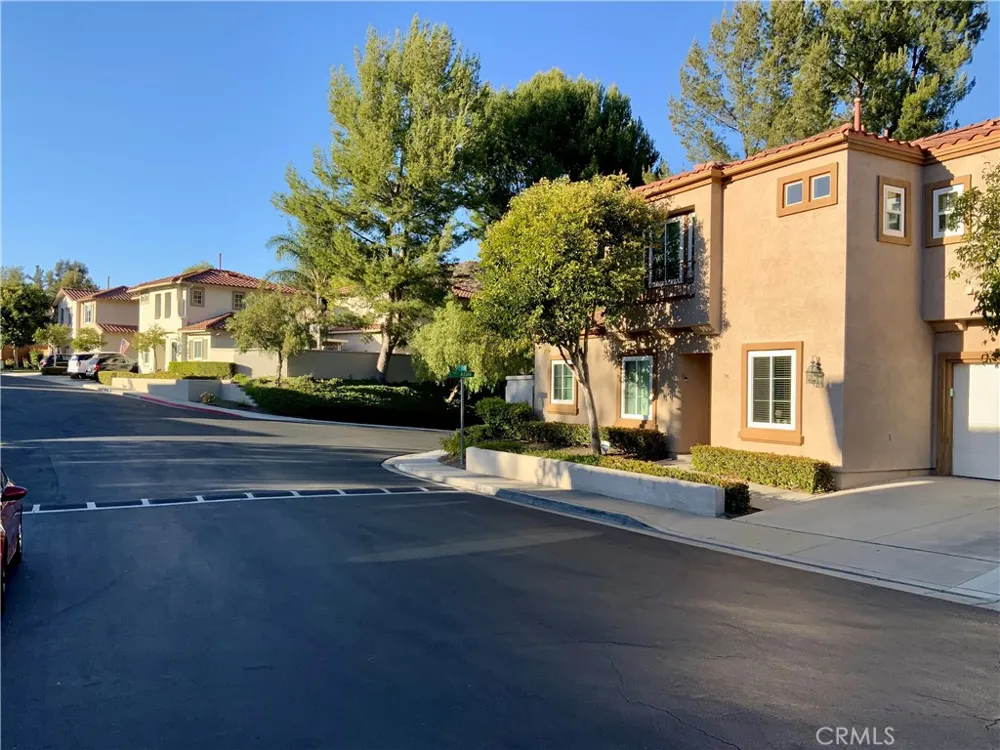 54 Paseo Viento Rancho Santa Margarita, CA 92688
