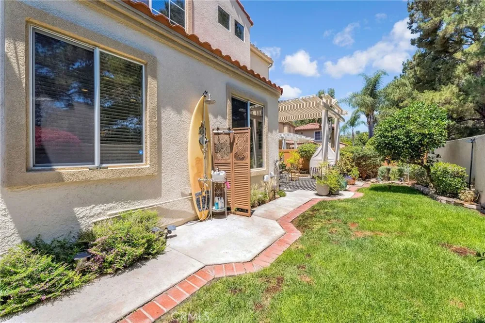 54 Paseo Viento Rancho Santa Margarita, CA 92688