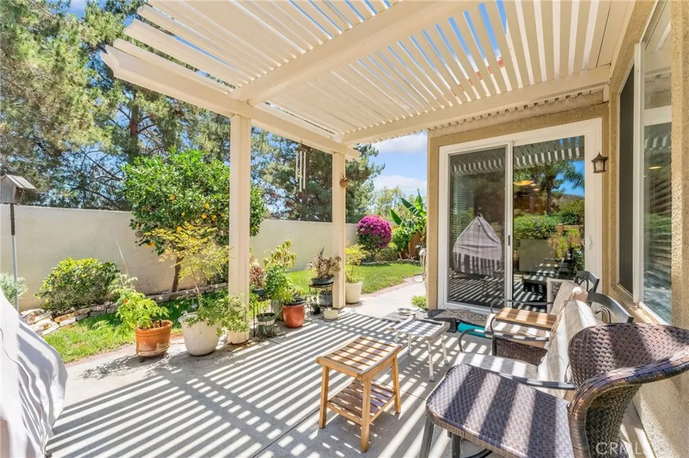 54 Paseo Viento Rancho Santa Margarita, CA 92688