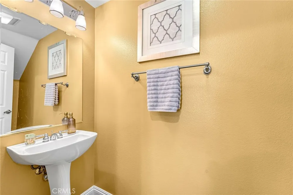 54 Paseo Viento Rancho Santa Margarita, CA 92688