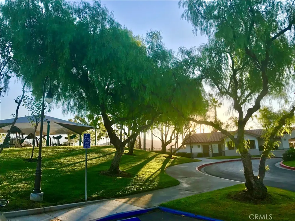 54 Paseo Viento Rancho Santa Margarita, CA 92688
