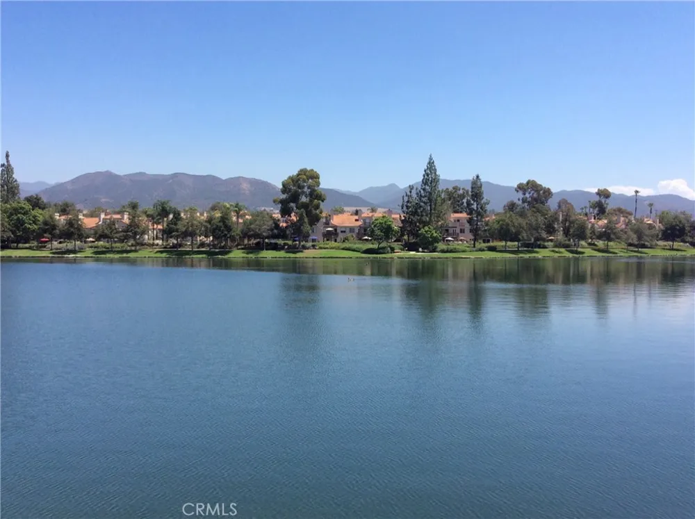 54 Paseo Viento Rancho Santa Margarita, CA 92688