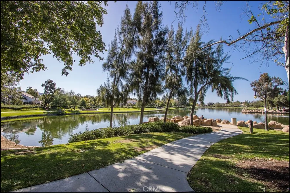 54 Paseo Viento Rancho Santa Margarita, CA 92688