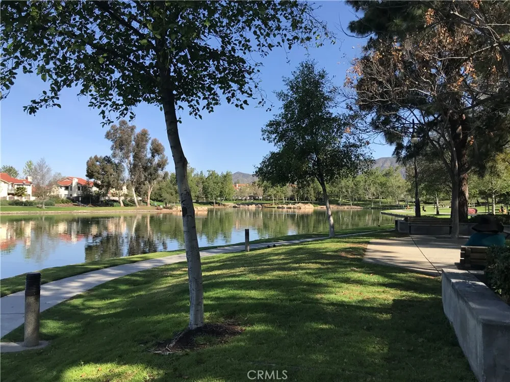 54 Paseo Viento Rancho Santa Margarita, CA 92688