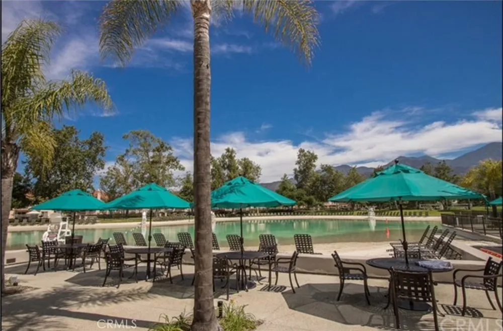 54 Paseo Viento Rancho Santa Margarita, CA 92688