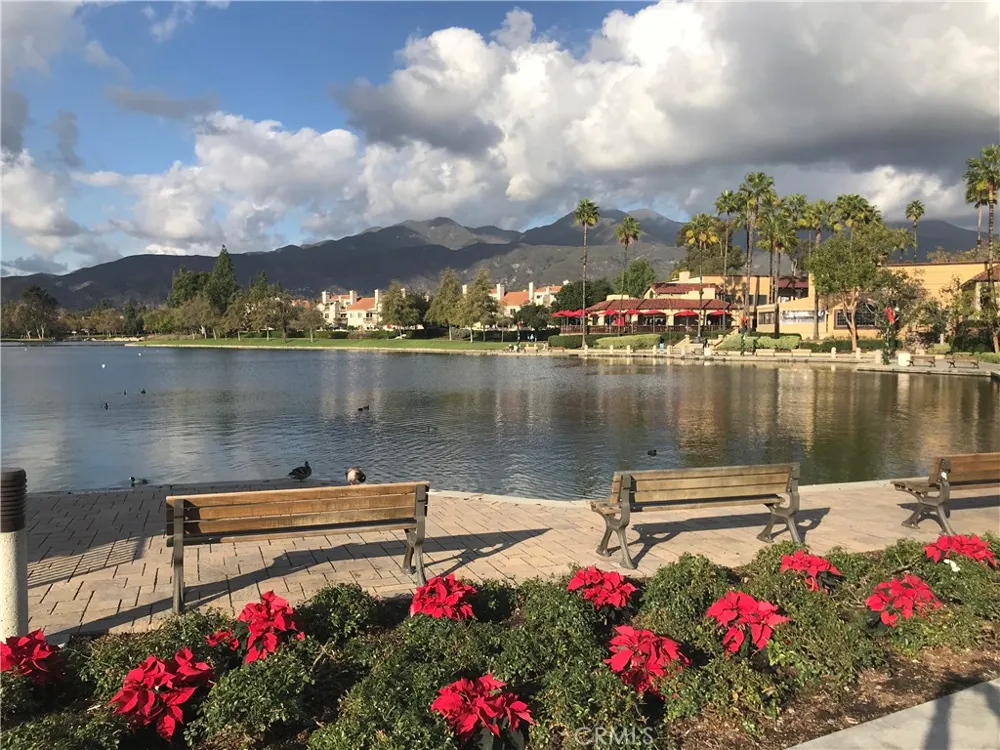 54 Paseo Viento Rancho Santa Margarita, CA 92688