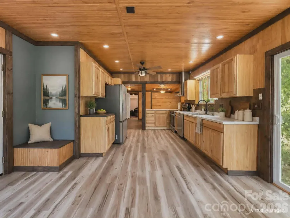 92 Buchanan Drive Bakersville, NC 28705