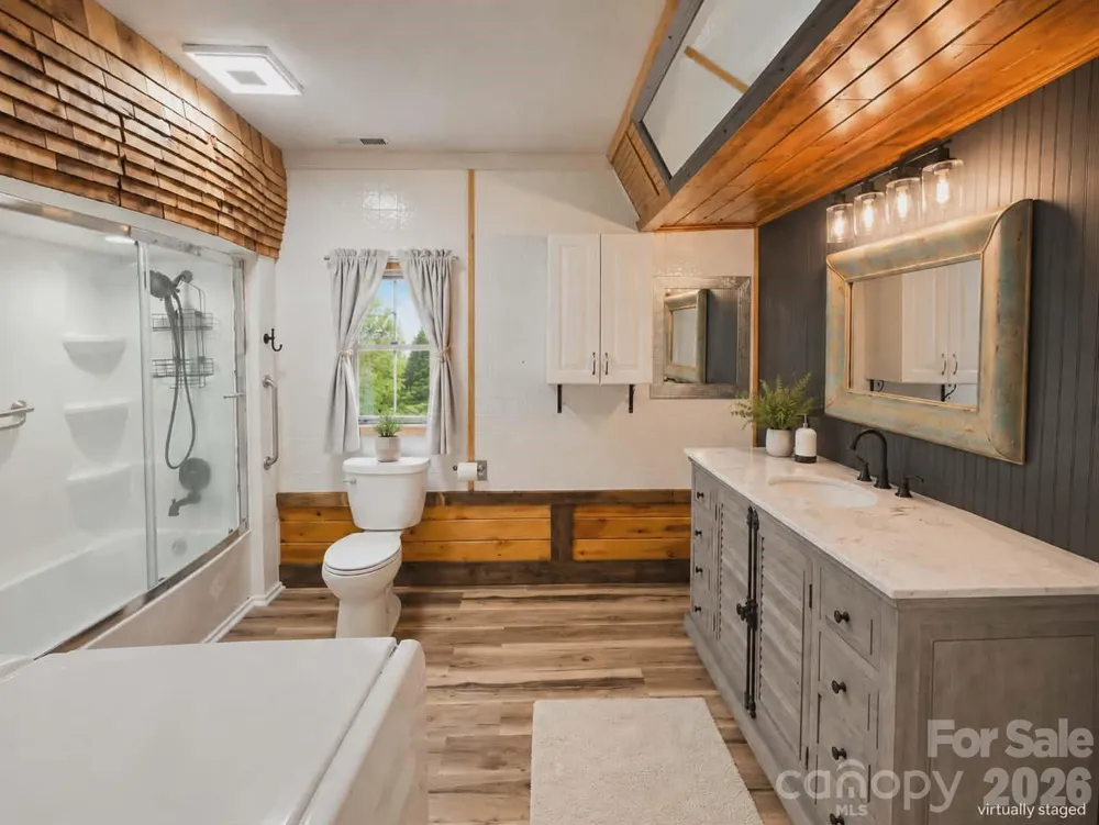 92 Buchanan Drive Bakersville, NC 28705