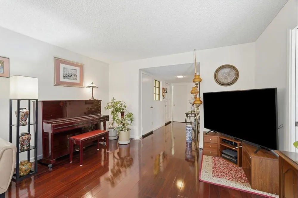 5435 Cribari Grn San Jose, CA 95135