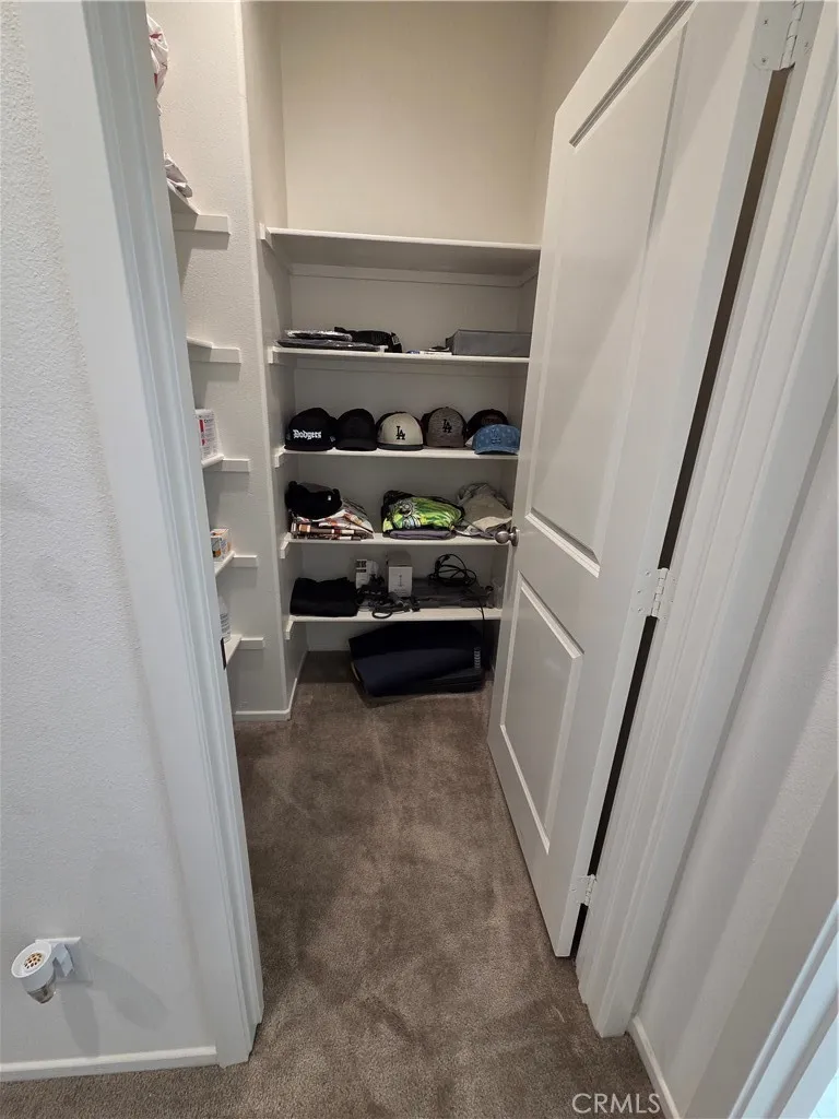 16137 Hamilton Court Victorville, CA 92394