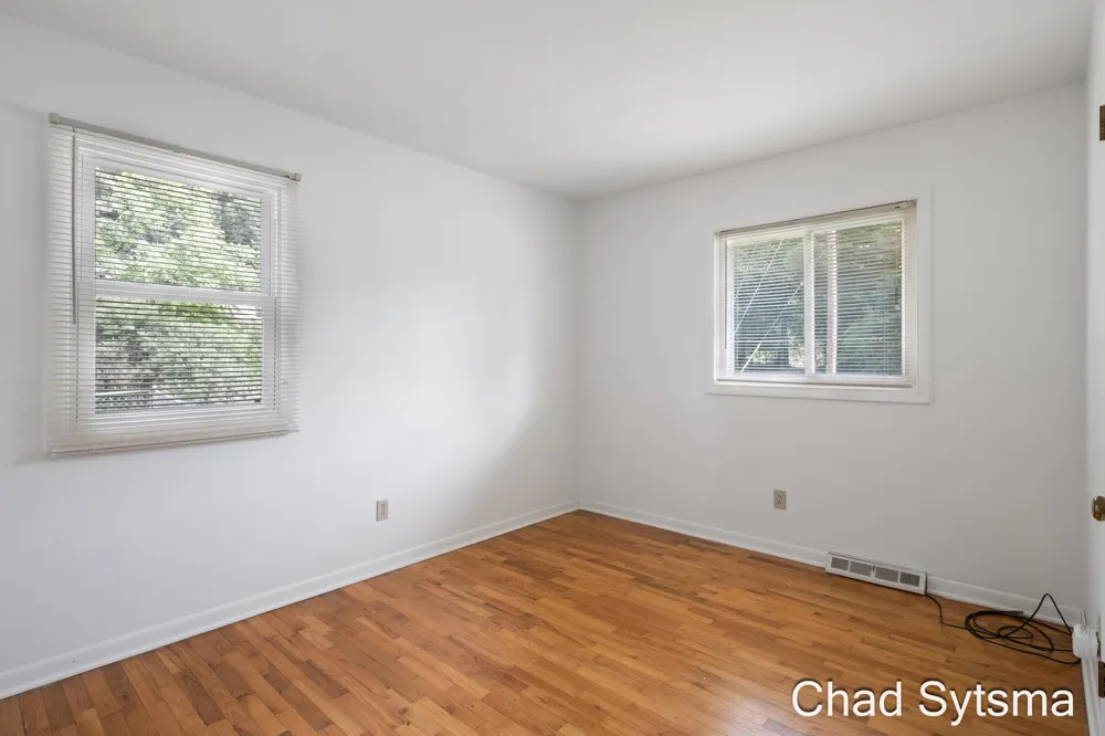 1643 Stonewood Drive SE Lowell, MI 49331