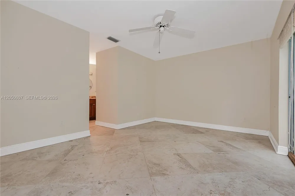 9852 NW 9th Ct Plantation, FL 33324