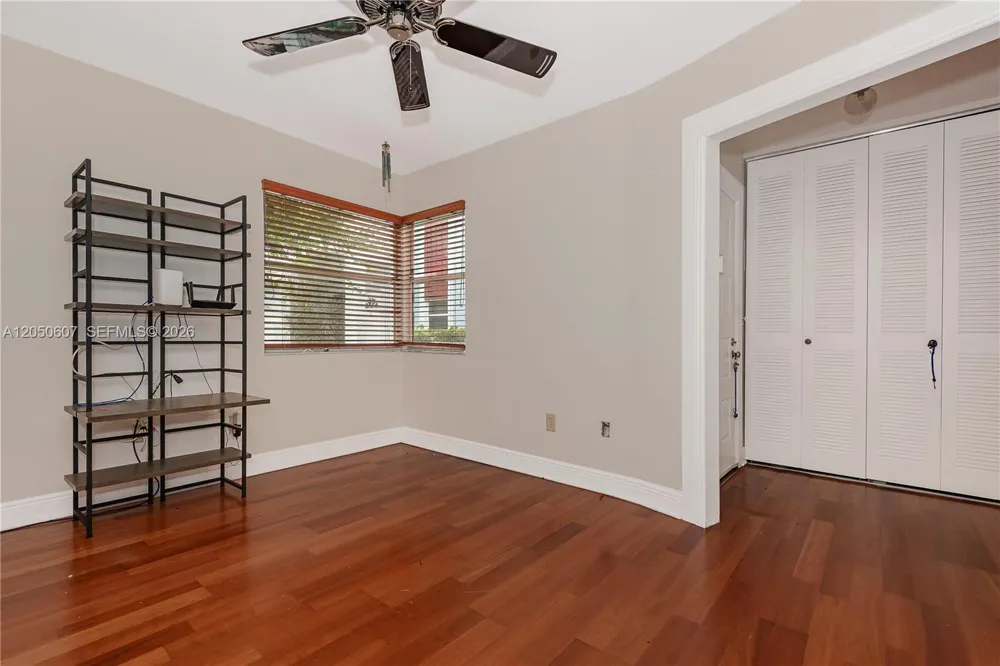 9852 NW 9th Ct Plantation, FL 33324